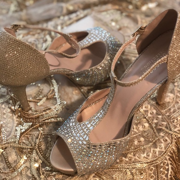 Sparkly and Stunning Platforms ✨💕 - Picture 5 of 7